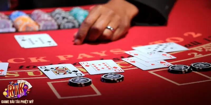 Một số chiến thuật cơ bản trong luật chơi bài Blackjack